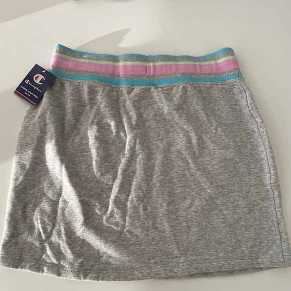 Champion Skirt Medium - Picture 2 of 3